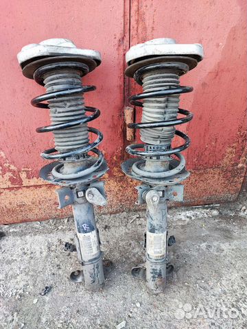 Стойки передние Мерседес w212