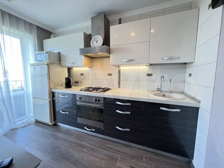 2-к. квартира, 55 м², 9/9 эт.