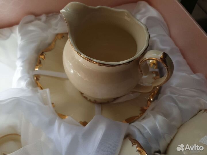 Чайно столовый сервиз на 12 персон