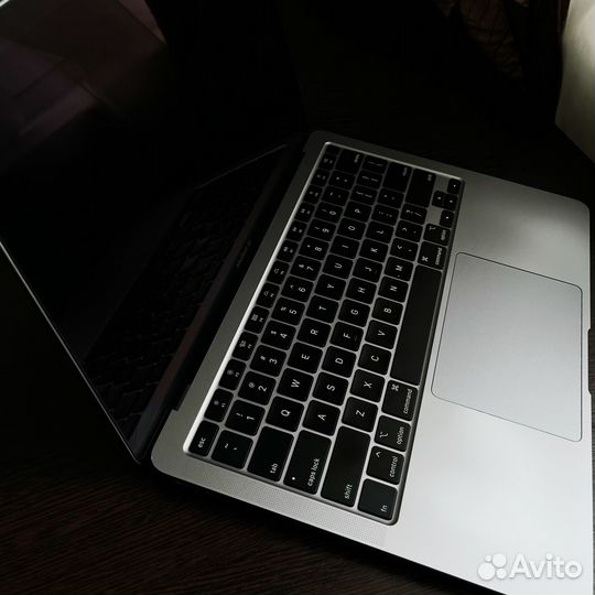 MacBook Air 13 2020 8/256/i3 473 цикла