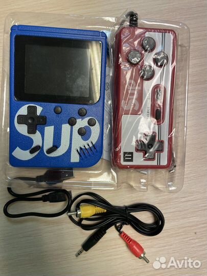 Игровая приставка портативная с джойстиком
