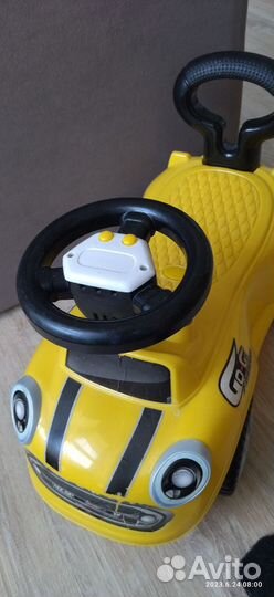 Машинка-каталка, толокар