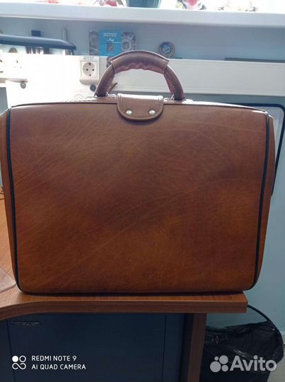 Портфель СССР для съемок кино, реквизита