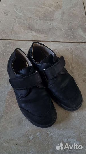 Ботинки школьные на мальчика 36р