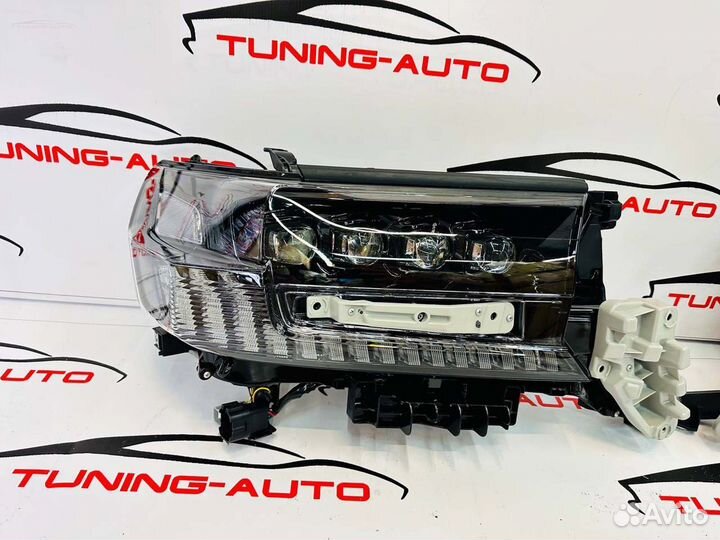 Фары Toyota Land Cruiser с 2016 года стиль Lexus 4