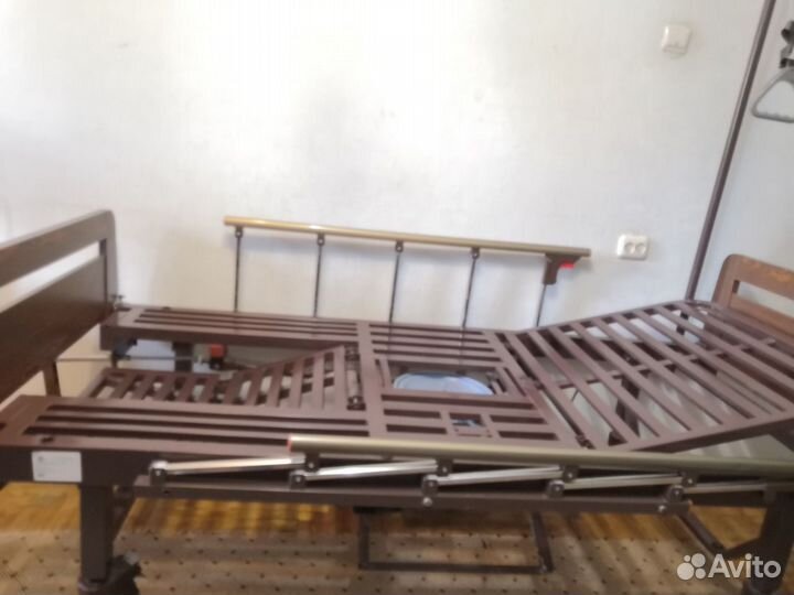 Кровать для лежачих больных бу