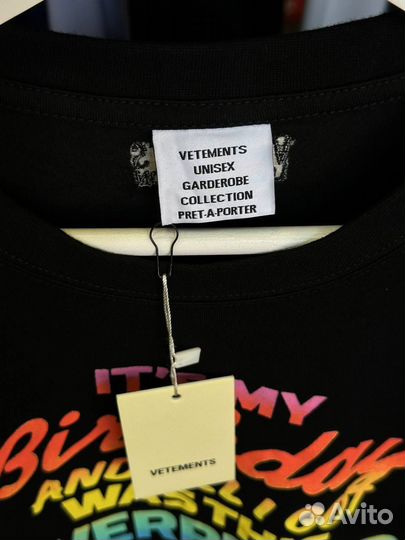 Футболка vetements