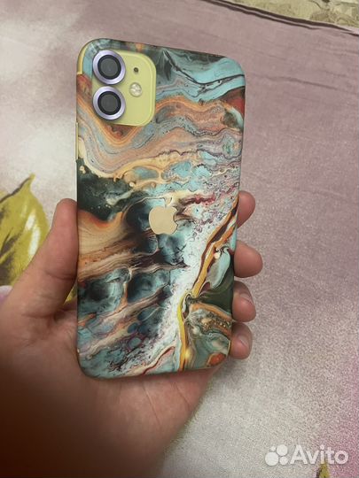 Мобильные телефоны