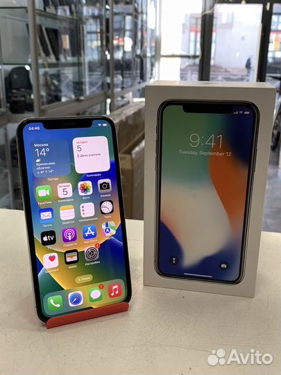 iPhone X, 64 ГБ