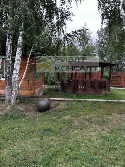 Дом 220 м² на участке 8 сот.