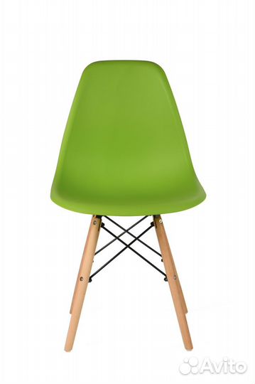 Стол со стульями