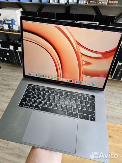 Ноутбук Apple MacBook Pro 15 (2017 года) intel cor