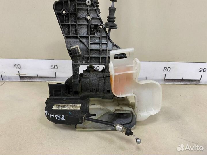 Замок двери передней левой Hyundai Elantra HD 2006