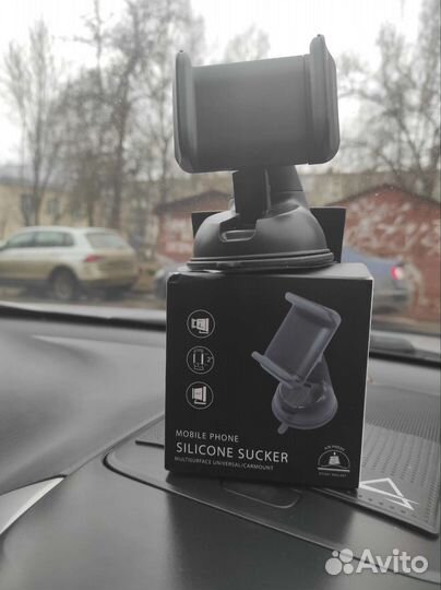 Автомобильный держатель для телефона