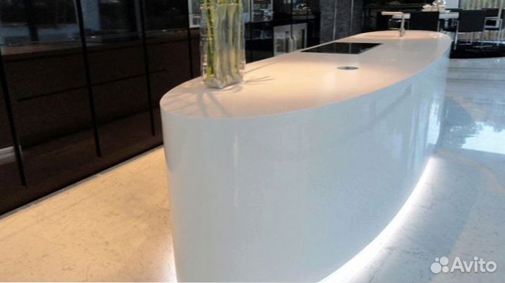 Барная стойка для клиники из искусственного камня