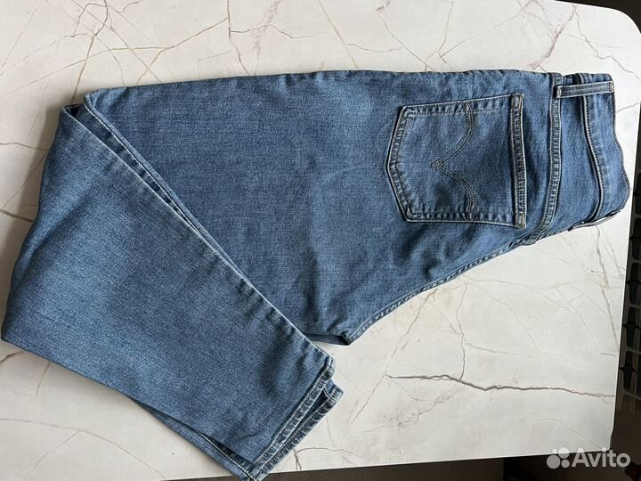 Джинсы женские levis