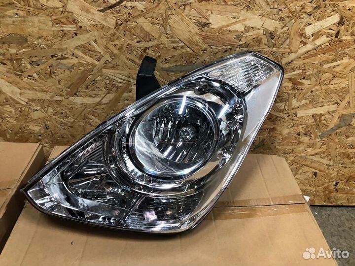 Фара Hyundai Starex с 2008 года