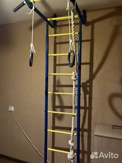 Спортивная шведская стенка