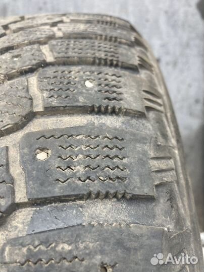 Bridgestone Blizzak Spike-01 255/55 R18