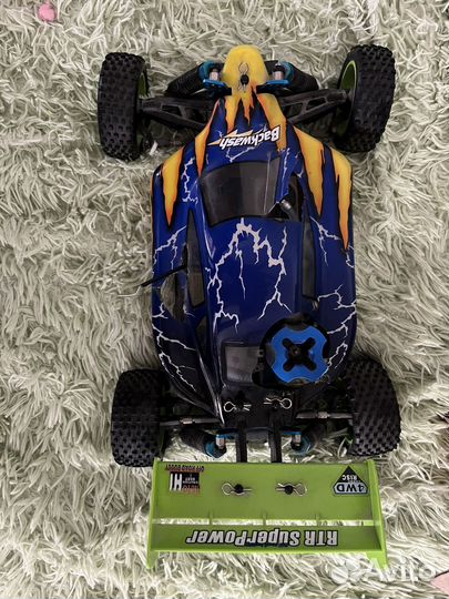 Машина на радиоуправлении