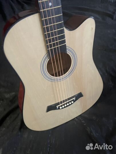 Акустическая гитара для начинающих.Новая