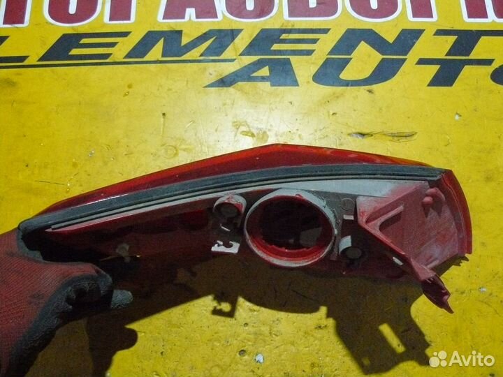Фонарь задний правый для infiniti FX35 2003г