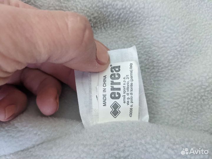 Спортивная куртка известной фирмы errea