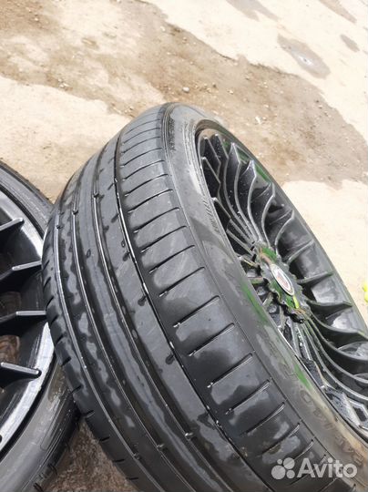 Pirelli P Zero 245/40 R20 и 275/35 R20 102Y