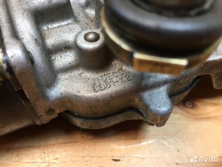 Мотор дворников перед. nissan march