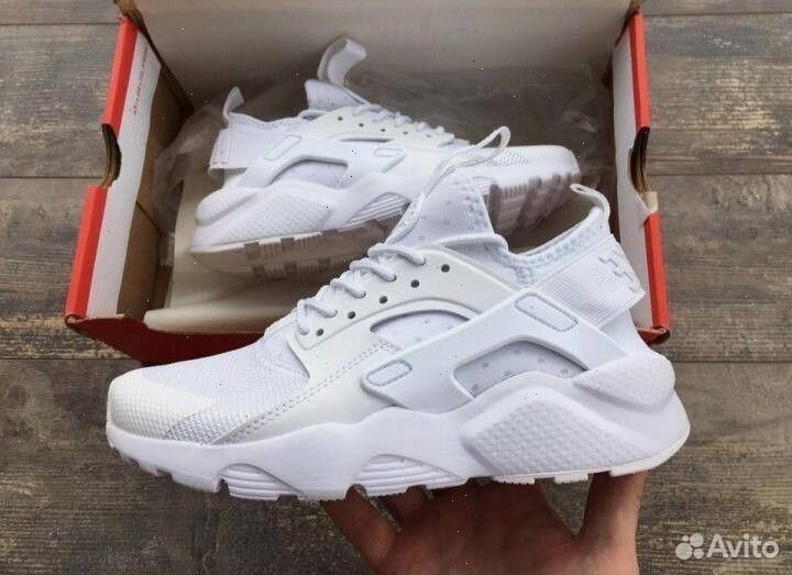 Nike air huarache белые