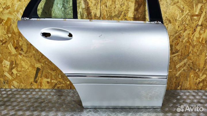 Дверь задняя правая Mercedes C W203 2002 Б\У
