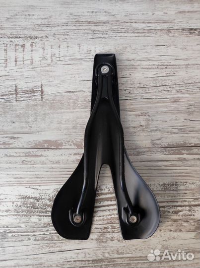 Карбоновое седло