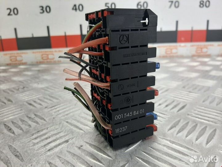 Блок предохранителей Mercedes-Benz E-Класс