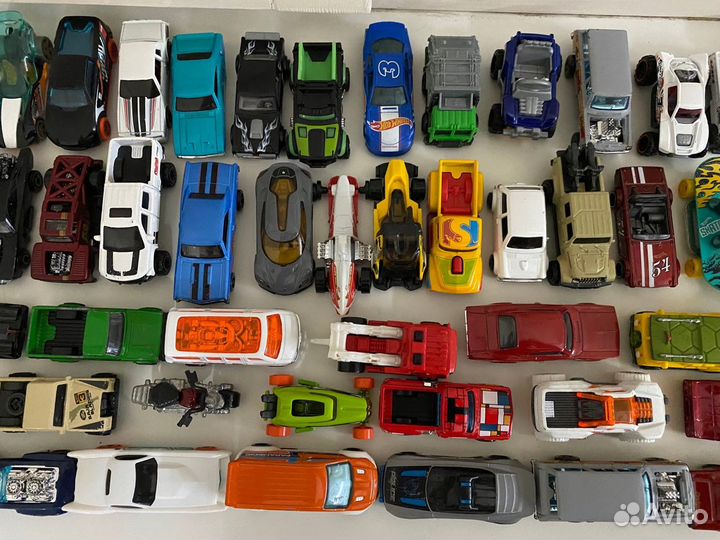 Машинки хотвилс новые