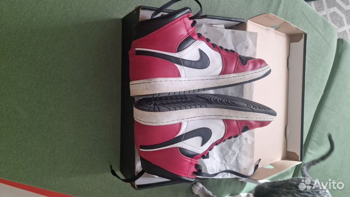 Air jordan 1 mid Chicago Toe