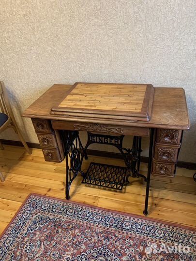 Швейная машинка зингер