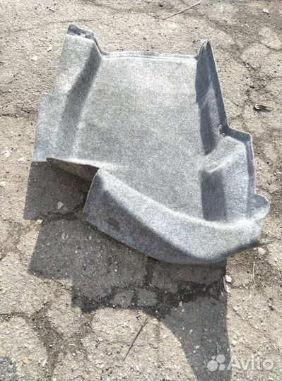 Обивка багажника вольво S 60 I седан