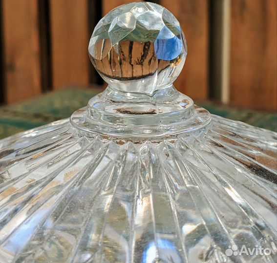 Хрустальная сахарница