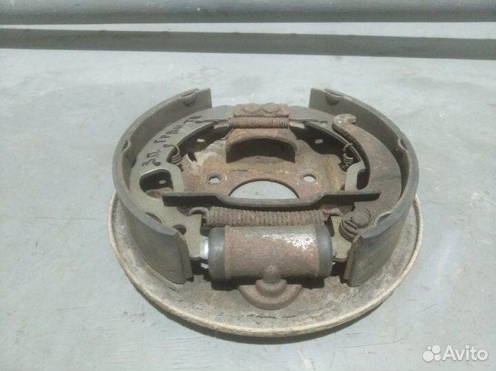 Кожух тормозного барабана задний правый LADA