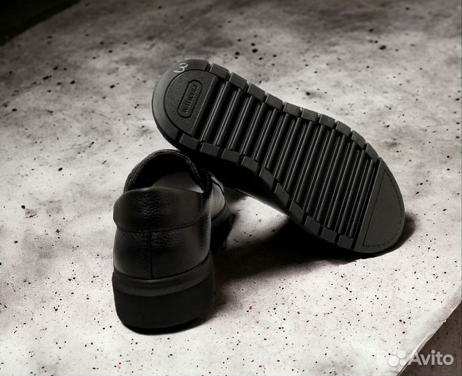 Кроссовки Armani