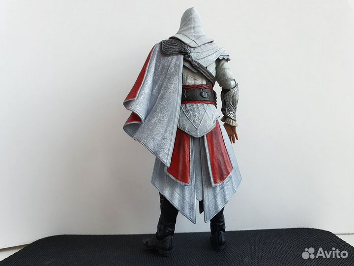 Фигурка Эцио Аудиторе из игры Assassin's Creed