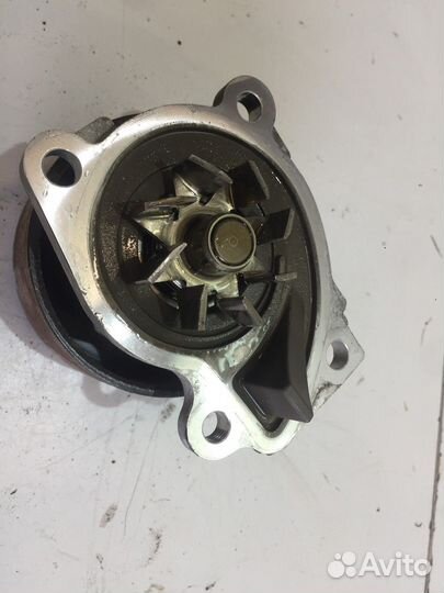 Насос водяной (помпа) (Renault Captur)