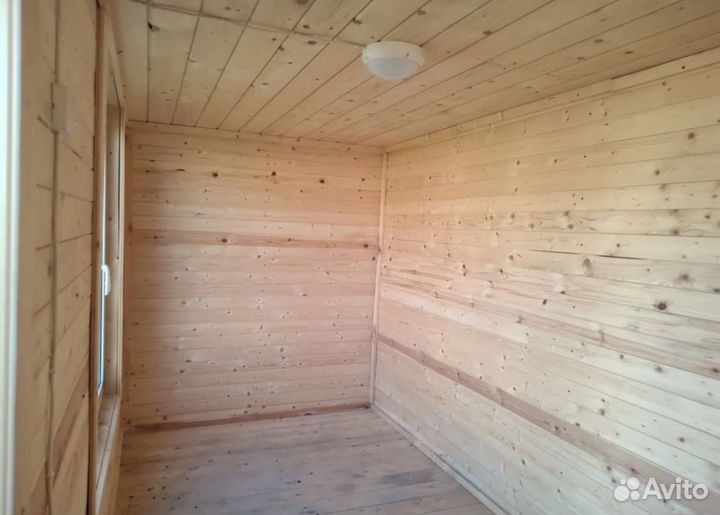 Продаем бытовки бу с окнами