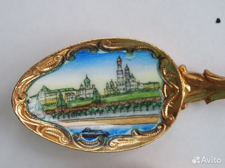 Декоративные ложки с видами Москвы, металл эмаль