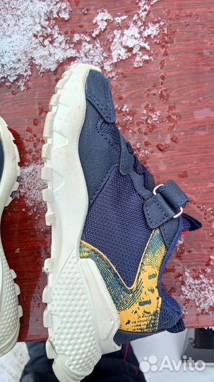 Кроссовки детские