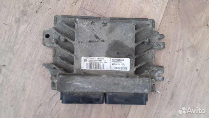 Эбу (блок управления двигателем) Renault Logan 1