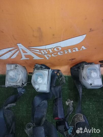 Ремень безопасности задний Mitsubishi Lancer 1.3