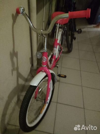 Детский велосипед для девочки,самокат для мальчика
