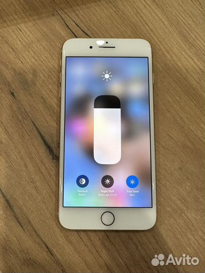Телефон iPhone 8 plus 64 g