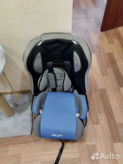 Детский кресло и бустер